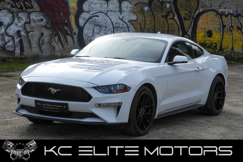 Φωτογραφία από Ford Mustang FASTBACK 2.3 ECOBOOST AUTOMATIC PREMIUM +