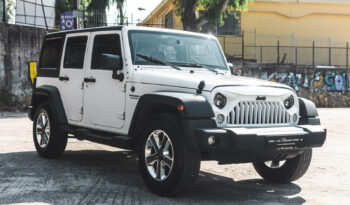 Jeep Wrangler Unlimited Sahara ’18 full
