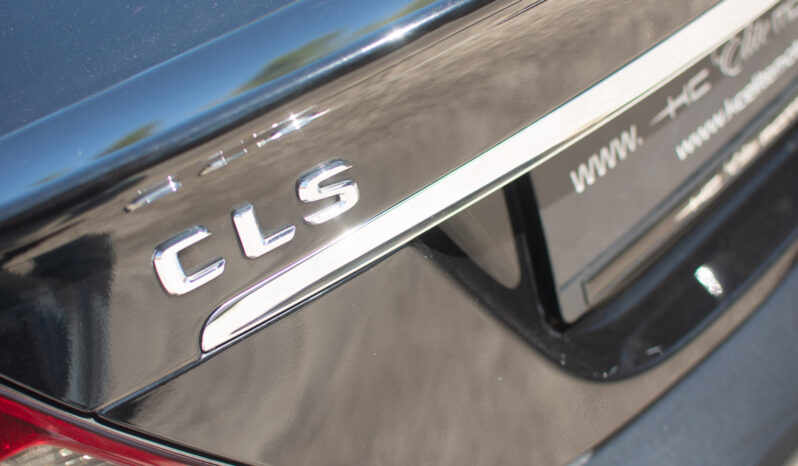 Mercedes-Benz CLS 500 ’05 full