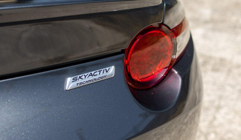 Mazda MX-5 Exclusive-Line Maxton Design ’17 full